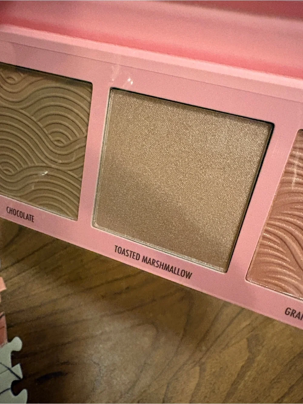 Candie’s Makeup Palette Bronzer & Contour